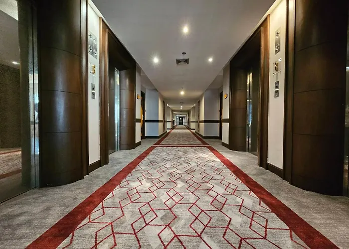 Zenith Sukhumvit Hotel